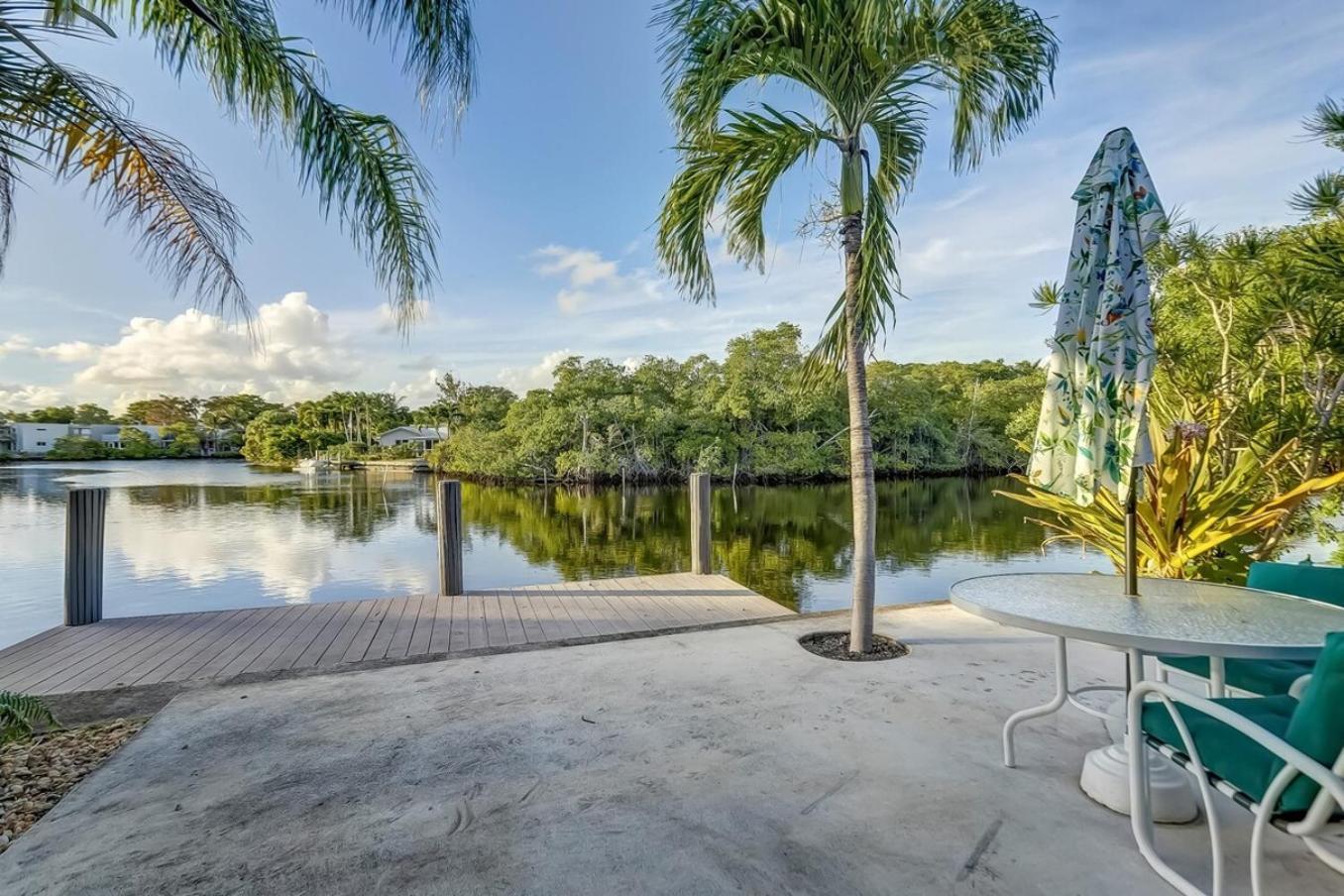 Waterfront Apartment Private Patio Pool Fort Lauderdale Extérieur photo