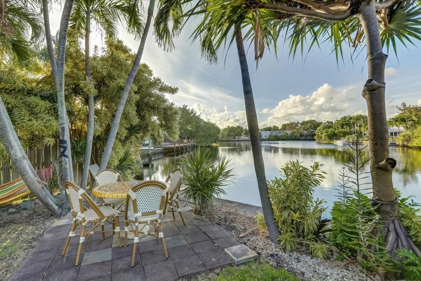 Waterfront Apartment Private Patio Pool Fort Lauderdale Extérieur photo